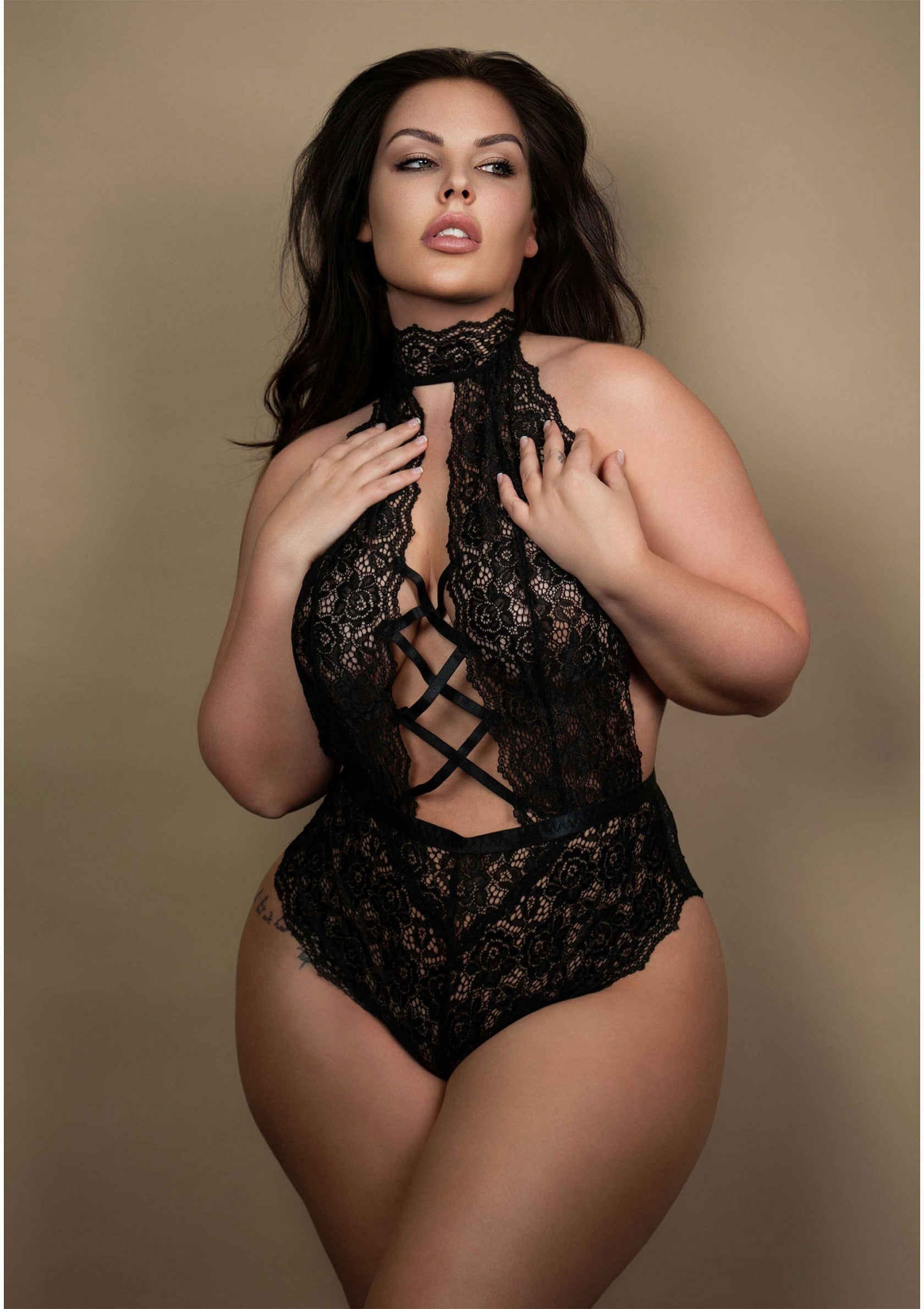 Lingerie Leg Avenue Plus High Neck Crotchless Teddy